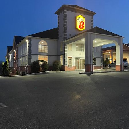 Super 8 By Wyndham Harrisburg Hershey North Exterior photo