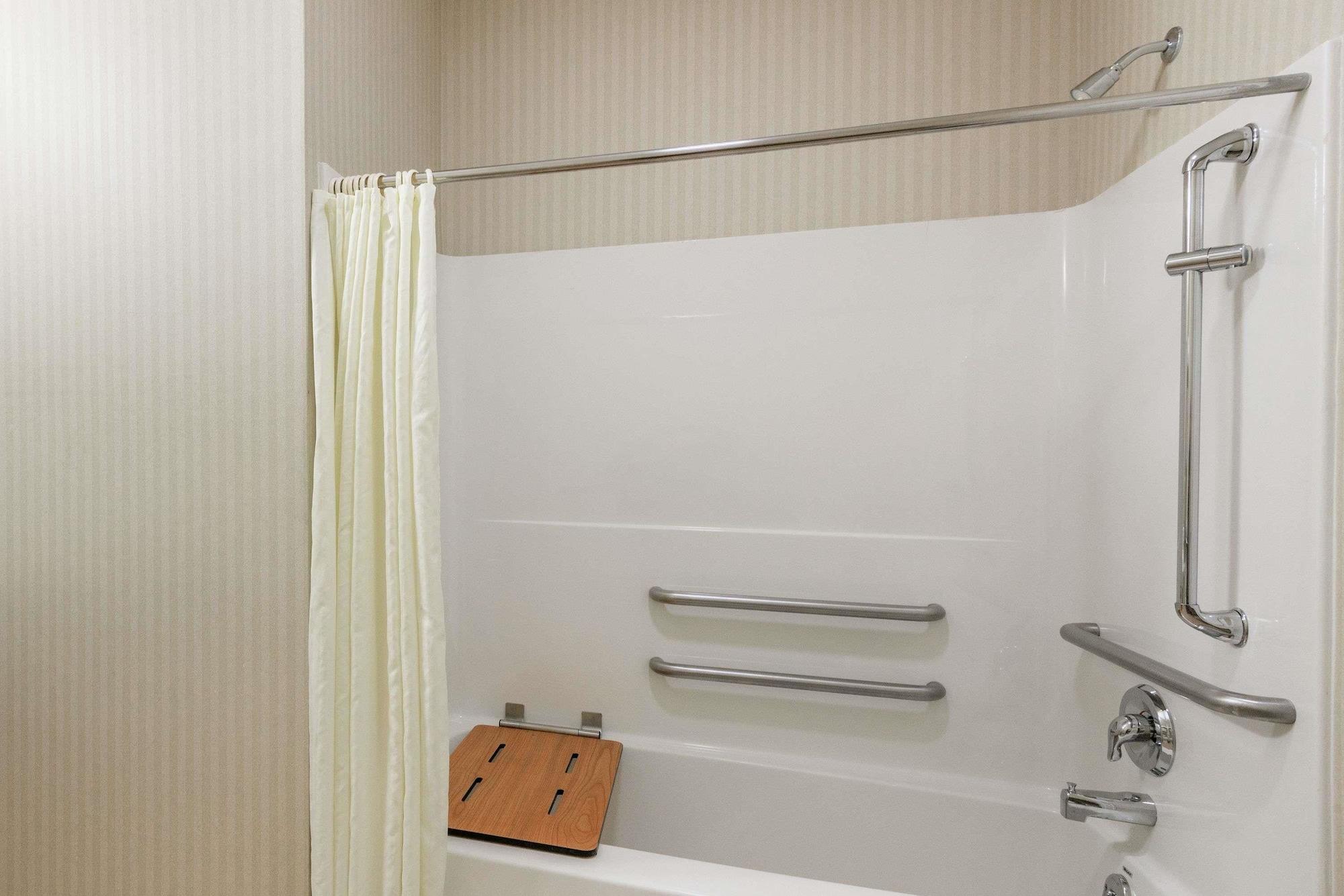 Super 8 By Wyndham Harrisburg Hershey North Exterior photo