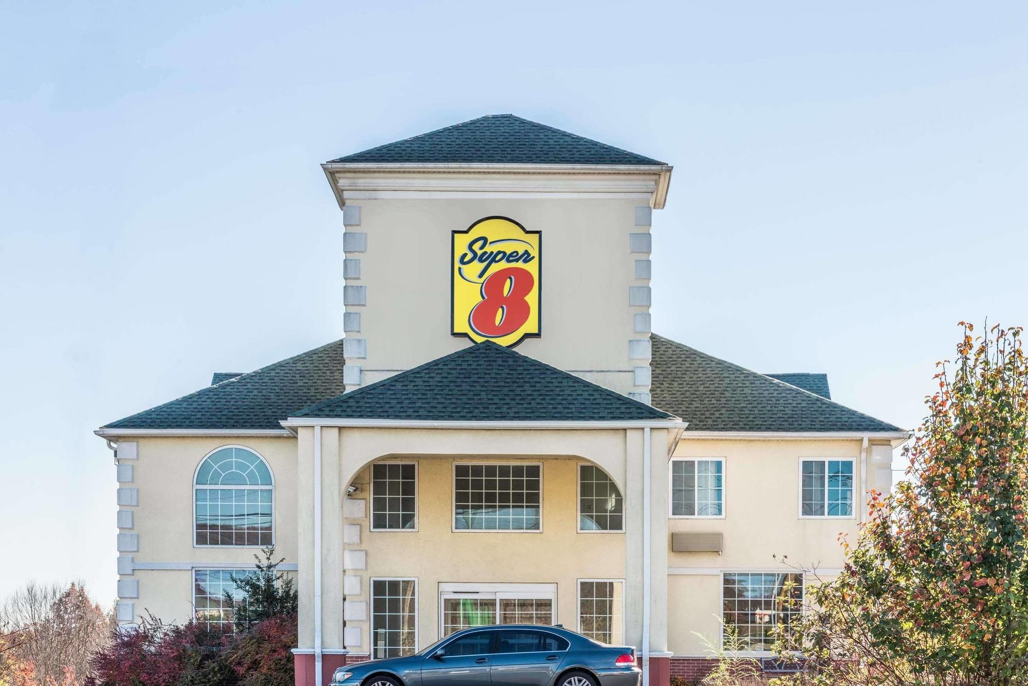Super 8 By Wyndham Harrisburg Hershey North Exterior photo